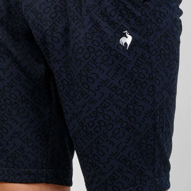 【LE COQ SPORTIF 公雞】高爾夫系列 男款藏青色時尚滿版LOGO高機能防曬短褲 QGT8J950