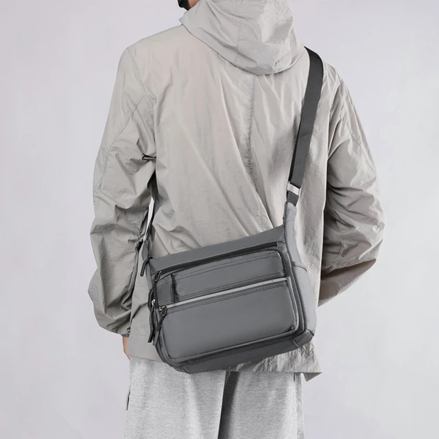 LEEHER 男生包包/側背包/大容量包包/休閒包包/工裝包