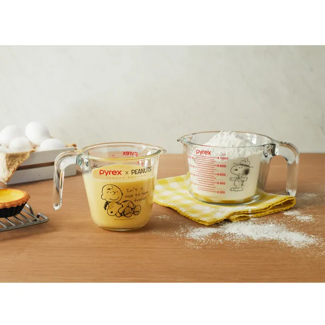 【CorelleBrands 康寧餐具】Pyrex Snoopy 單耳量杯兩入組(500ml/1000ml)