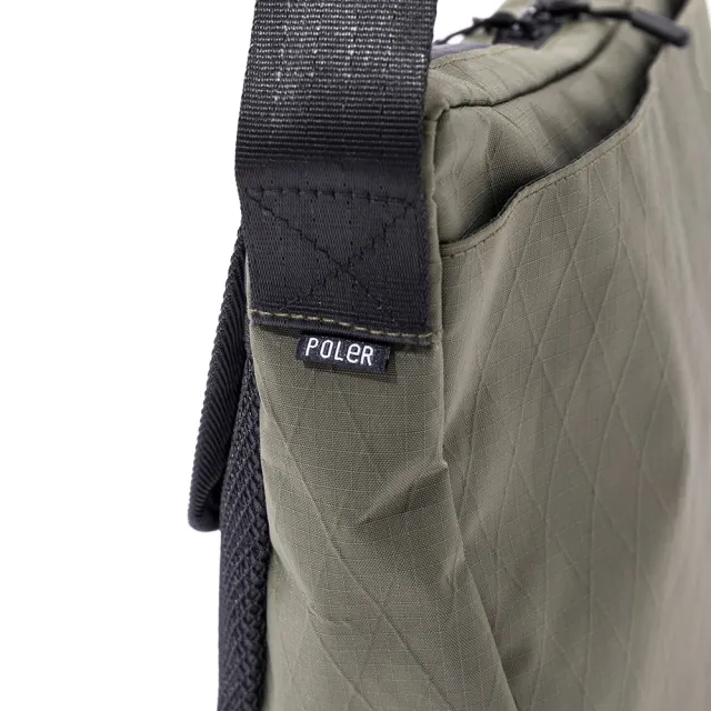 【POLER STUFF】日本限定 POLER X-CLOTH MESSENGER 中型郵差包 / 側背包(黑色)