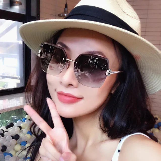 【Seoul Show 首爾秀】無框水晶切邊鑲鑽太陽眼鏡UV400墨鏡 9027(防曬遮陽)