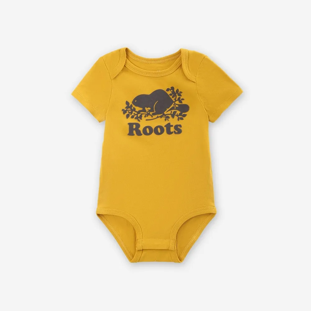 【Roots】Roots 嬰兒-COOPER BEAVER 包屁衣(金棕色)