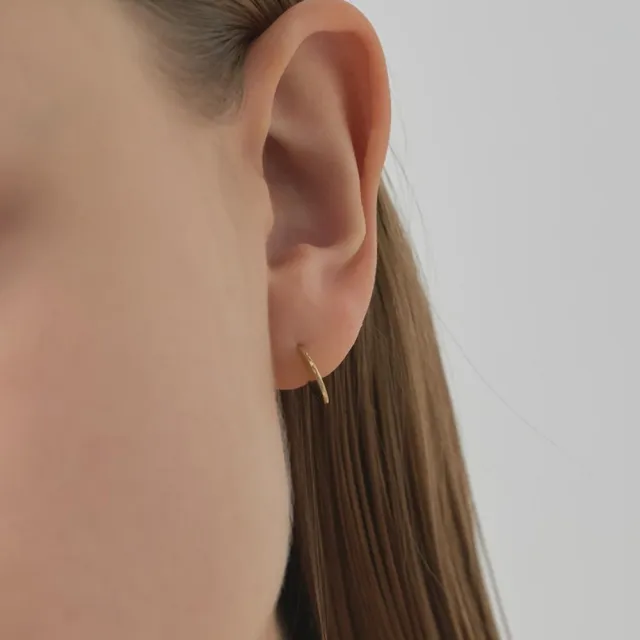 【ete】K10YG Simplify 極簡寬面月牙耳環