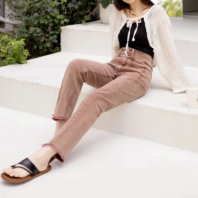 【OB 嚴選】炒鹽洗色下擺抽鬚高腰彈力牛仔褲 《BA7502》