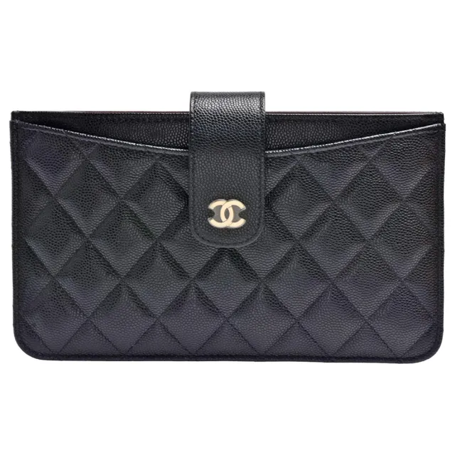 【CHANEL 香奈兒】經典金色雙C LOGO菱格粒紋小牛皮多夾層手拿長夾(黑色AP0235C-BLK-GP)