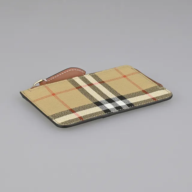 【BURBERRY 巴寶莉】BURBERRY Somerset內標LOGO經典格紋設計PVC 3卡拉鏈零錢包(典藏米x棕)