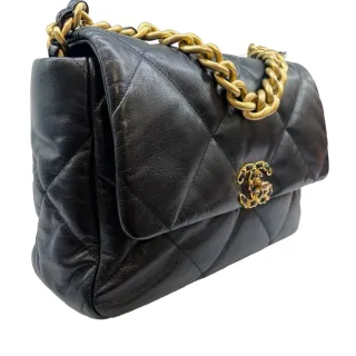 【CHANEL 香奈兒】19系列經典雙C LOGO菱格紋小羊皮金色轉釦手提/肩背包/19包/19BAG(30cm/黑金)