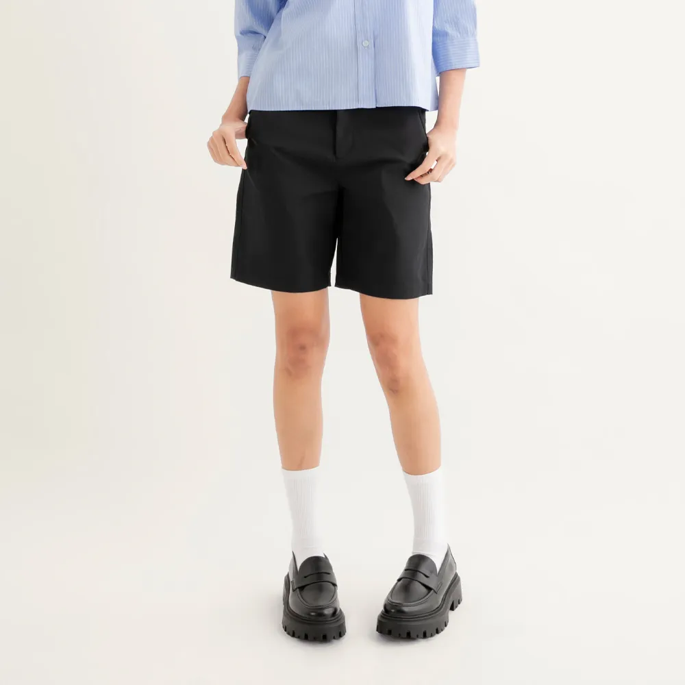 【Arnold Palmer 雨傘】女裝-輕薄透氣酷絲棉休閒短褲(黑色)