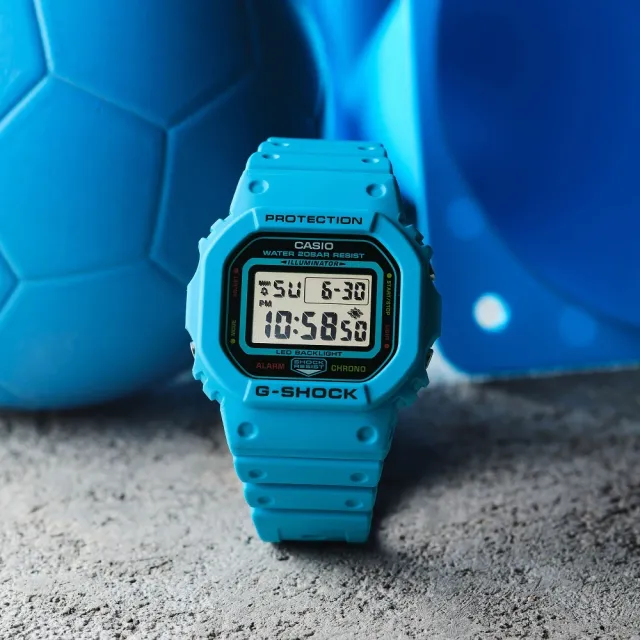 【CASIO 卡西歐】G-SHOCK鮮豔配色電子錶(DW-5600EP-2)