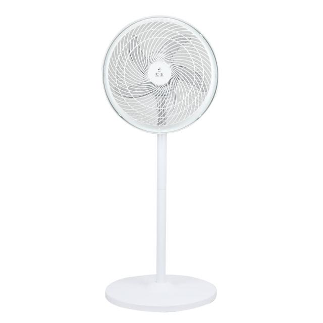 勳風 HFB-S1608 是一款具備360度左右轉頭設計的DC電桌立扇，採用雙培林磁浮無刷馬達，風力強勁且運轉靜音。具備15公尺無段風速調節與五片鷗翼扇葉，提供更廣範圍的氣流迴圈。支援USB供電，停電也不怕，適合室內冷氣、電暖器使用，是居家辦公、休閒娛樂的理想選擇。