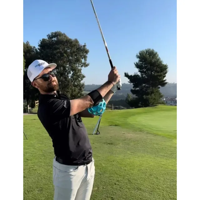 【ProSENDR】高爾夫訓練手臂和身體之間的連結練習器(Connection Sphere)