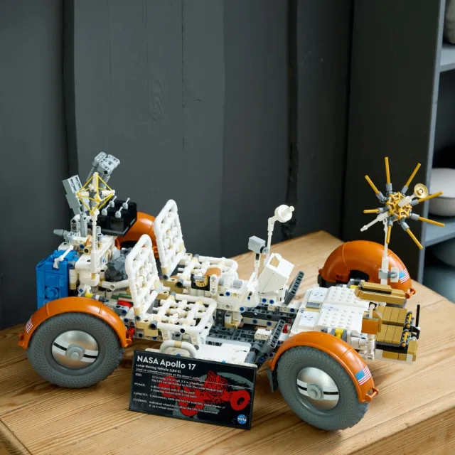 【LEGO 樂高】科技系列 42182 NASA 阿波羅月球車－LRV(太空模型 STEM科學教育 禮物 居家擺設)