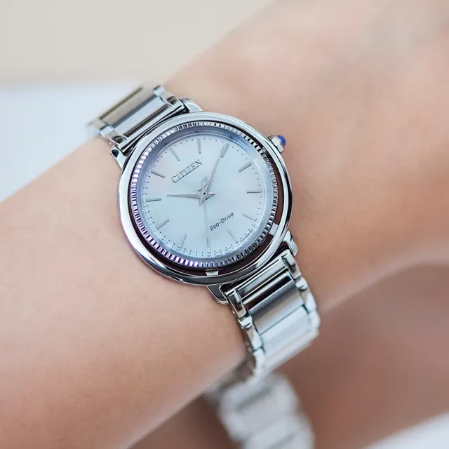 【CITIZEN 星辰】L系列 光動能簡約三針貝面女錶-31.2mm 雙11 送禮(EM1100-84D)