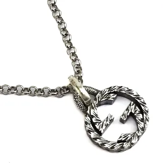 【GUCCI 古馳】台灣現貨-復古925純銀雕花 Interlocking G 925純銀雙G墜飾項鍊