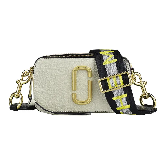 【MARC JACOBS】MARC JACOBS THE SNAPSHOT拉鍊防刮牛皮撞色斜背包(塵灰x米x櫻花粉x銀底黃字背帶)