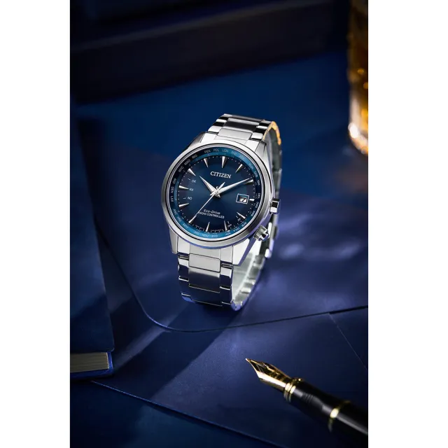 【CITIZEN 星辰】不鏽鋼綠面電波對時男錶/43mm(CB0270-87L)