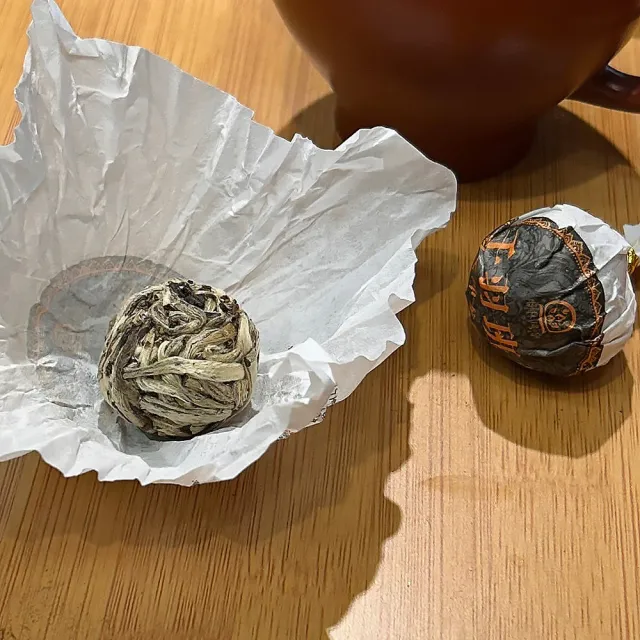 【藏古祥館】千羽班章普洱茶(羽毛種龍珠 生茶 龍珠 普洱 班章 沱茶)