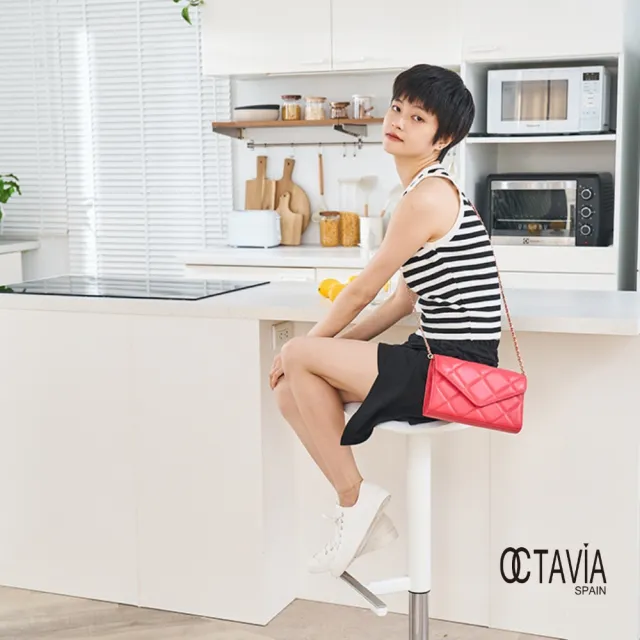 【OCTAVIA 8】OCTAVIA8 真皮- 小脾氣 羊皮大菱格信封式鍊條肩斜二用包 - 腮粉