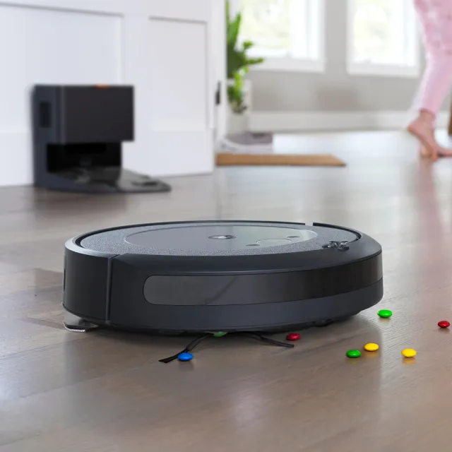 【iRobot】Roomba Combo i5+ 掃拖+自動集塵掃拖機器人(Roomba i3+升級版 保固1+1年)