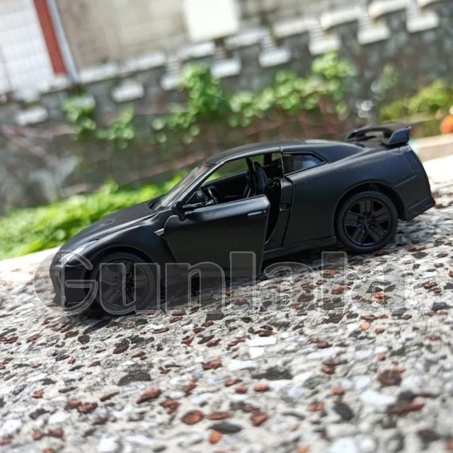 1:37 NISSAN GTR 模型車(東瀛戰神 日產 R35 GT-R Skyline)