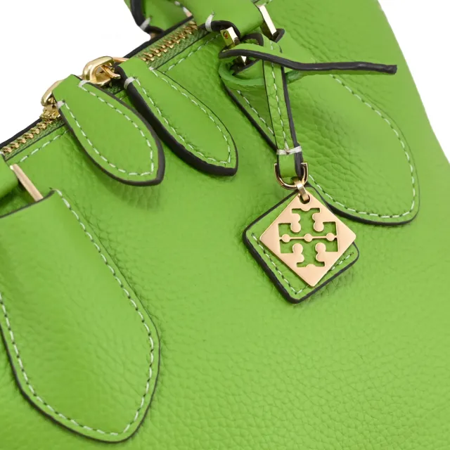 【TORY BURCH】簡約經典雙T LOGO吊飾荔枝皮革雙拉鍊手提包兩用包(草綠)