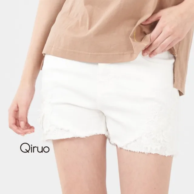 【Qiruo 奇若名品】褲腳蕾絲點綴 超短彈性牛仔拉鬚白色牛仔短褲2078C