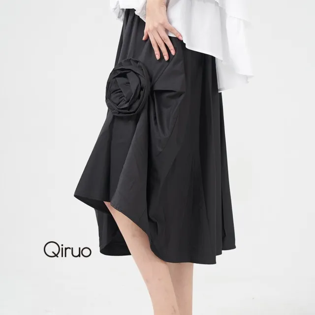 【Qiruo 奇若名品】抓皺花朵 側邊不規則抓花黑色造型裙8233B