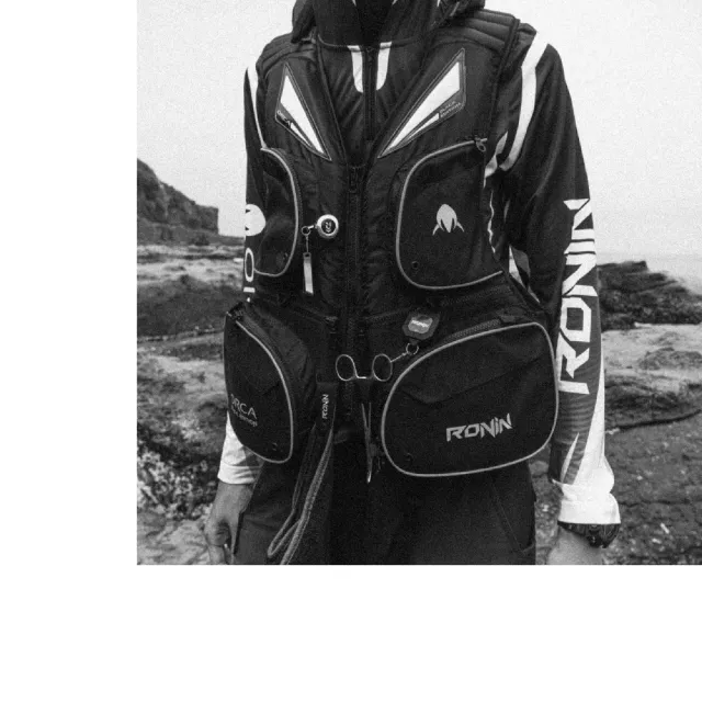 【RONIN 獵漁人】ORCA Black Edition 極致黑救生衣(SGS檢驗合格 前打 沉底 磯釣 路亞 海水 岸拋 船釣)