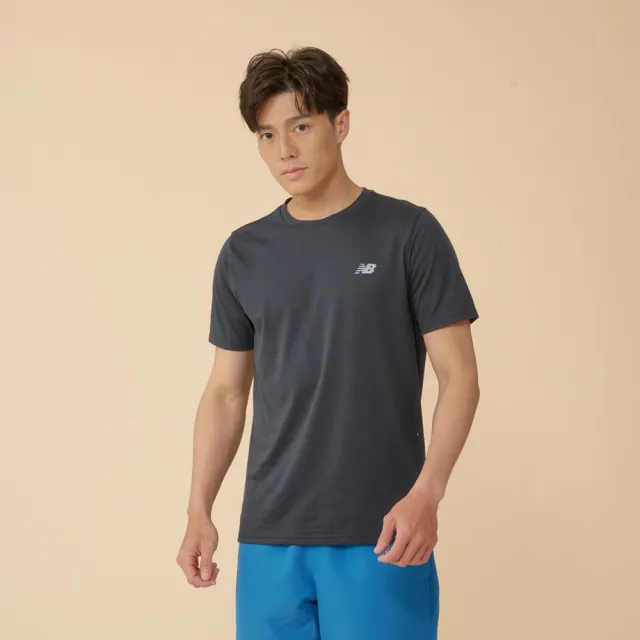 【NEW BALANCE】NB 吸濕排汗短袖上衣_MT43151BK_男性_黑色(美版 版型偏大)