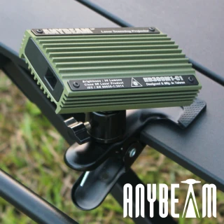 【AnyBeam任意屏】AnyBeam UP｜影像放大器(智慧手機的好夥伴!即插即投-高相容投影機)
