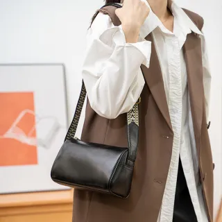 【LEESA】雙11 牛皮斜背包\圓筒包\波士頓包\休閒包包\枕頭包\女生側背包\真皮包包 斜背包\水餃 