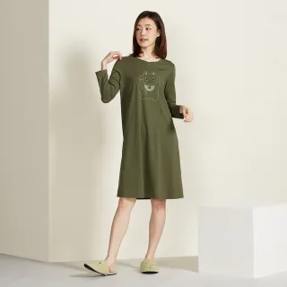 【YVONNE 以旺傢飾】招財貓網印長袖洋裝-橄欖綠
