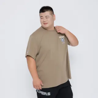 【伊雅】特大尺碼 電繡徽章短袖圓領T恤(MAXON男裝)