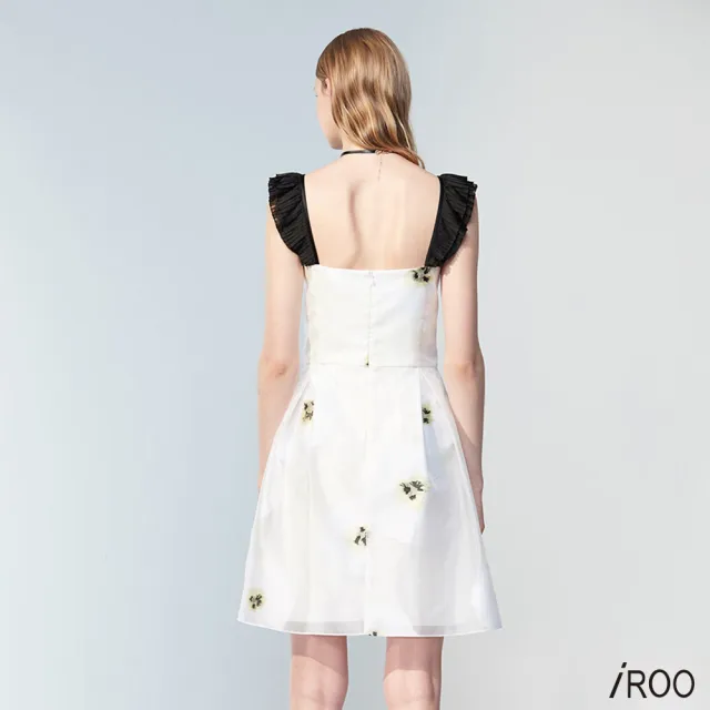 【iROO】白色大花緹花布佯裝
