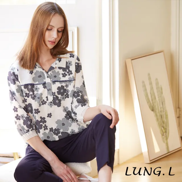 【LUNG.L 林佳樺】LQ84A米色底印藍灰花朵七分袖女裝上衣(秋冬新品)