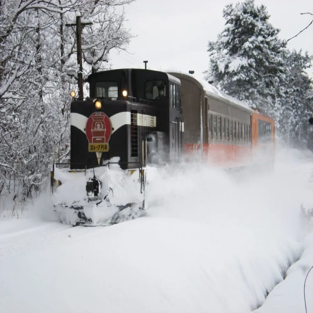 【喜鴻假期】【東北海陸空６日】最上川遊船、暖爐列車、八甲田纜車、採果樂、石燒料理、不進免稅店