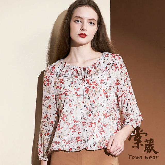 iROO 綴亮片花飾單品上衣優惠推薦