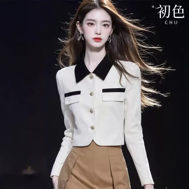 【初色】韓版小香風撞色拼接單排釦娃娃領長袖短款西裝外套女外套-白色-37757(M-2XL可選)