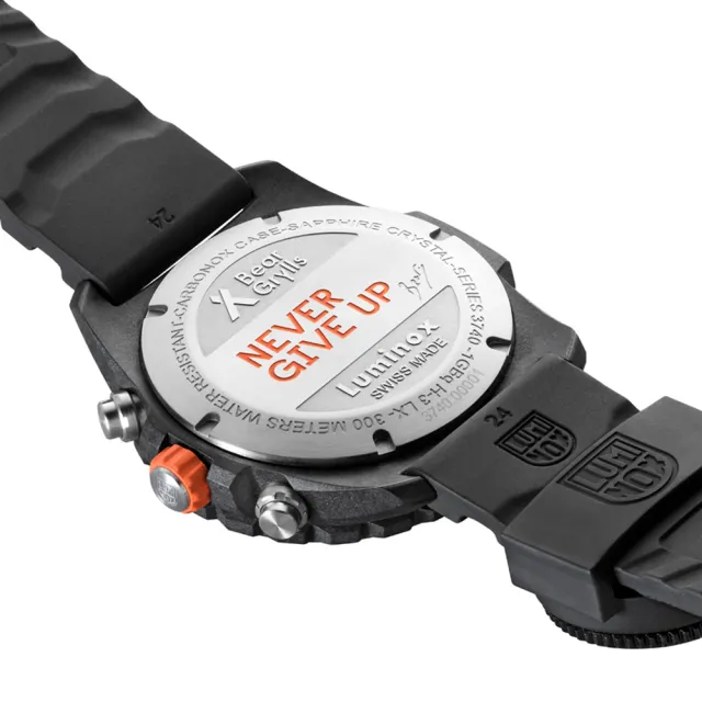 【LUMINOX 雷明時】Bear Grylls Survival 貝爾荒野求生腕錶-金屬灰 / 3748