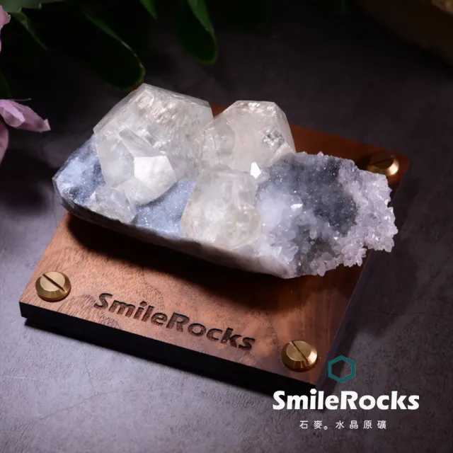 【SmileRocks 石麥】石麥水晶原礦  輝沸石＆魚眼石原礦 No.622010921(SmilePad 9X9底板)