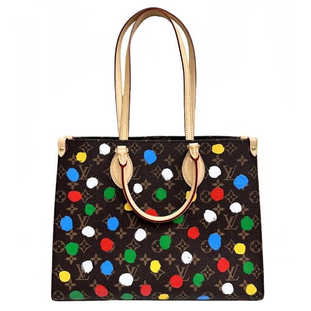 2023年LV與草間彌生聯名款X YK ONTHEGO兩用包，多色系設計，結合帆布與牛皮材質，兼具時尚與實用性，適合男女使用，開放式開口，可輕鬆攜帶A4檔案。