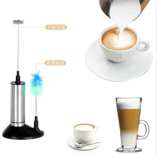 【家適通】手持電動打奶泡器/單螺旋頭-附清潔刷 底座(打奶泡 打蛋 攪拌器 奶泡機 攪拌棒 拉花)