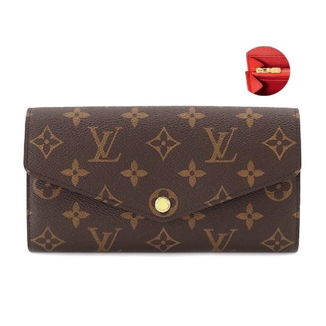 LV LOUIS VUITTON 路易威登 M62236 SARAH 系列經典 Monogram 帆布印花暗釦長夾，紅色系設計展現高雅時尚風格。外層為高品質帆布，內層為柔韌牛皮，搭配原廠防塵套、品控卡與包裝盒，確保商品完整與價值。拉鍊式開口設計，內有14個夾層，提供充足的收納空間，適合日常使用。尺寸為19x10x2.5cm，輕便實用，為女性設計，是時尚與實用兼具的精品配件。來自西班牙製造，為歐洲真品平行輸入，品質有保障。