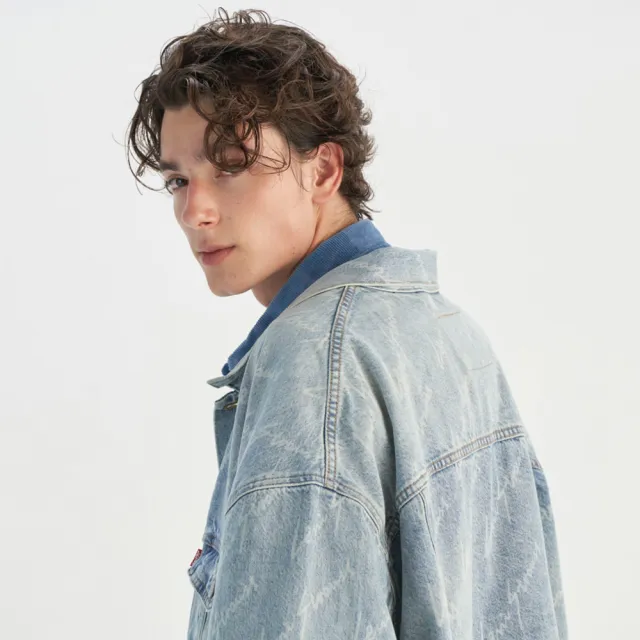 【LEVIS】男款 TYPE3牛仔外套 滿版LOGO 熱賣單品 0016Y-0000