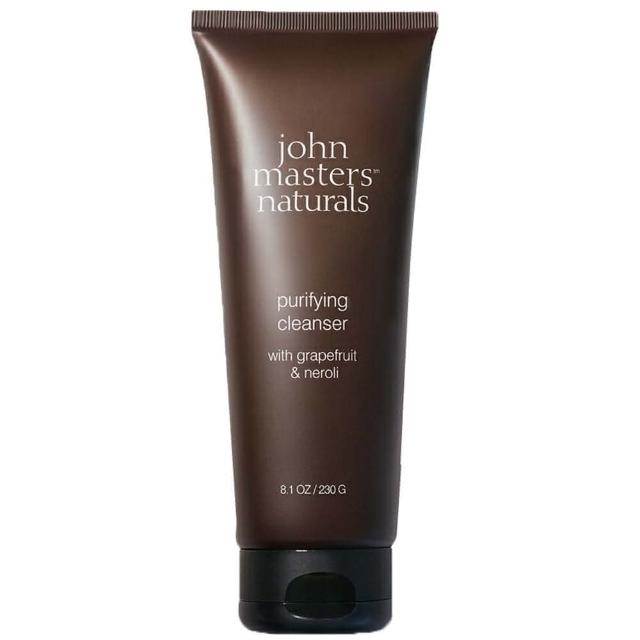 John Masters Organics 西柚橙花淨化潔面乳，日本專櫃公司貨，適合各種肌膚使用。此潔面乳具備清潔、美白、保濕與舒敏功效，乳狀質地易於沖洗，適合日常清潔臉部與眼部。儲存期限為3年，是大人日常護膚的理想選擇。