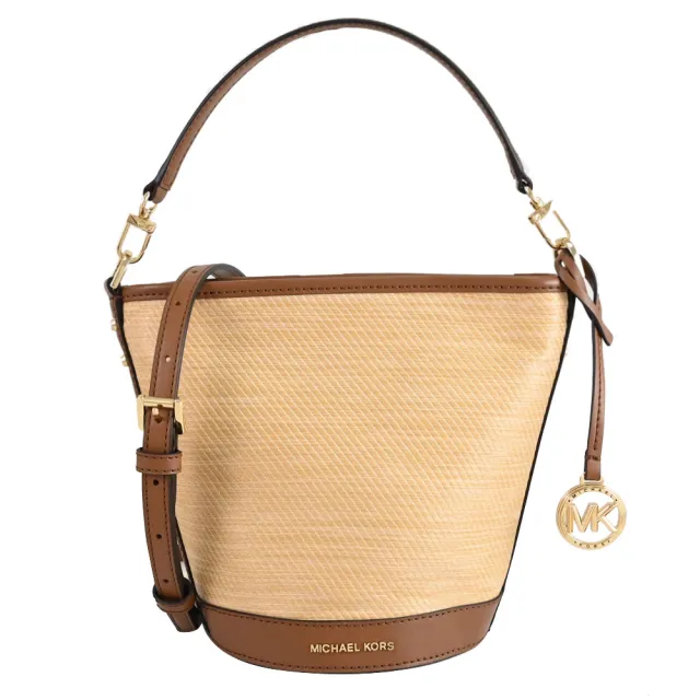 【Michael Kors】金屬LOGO吊飾草編拼接肩斜手提包水桶包兩用包(咖邊)