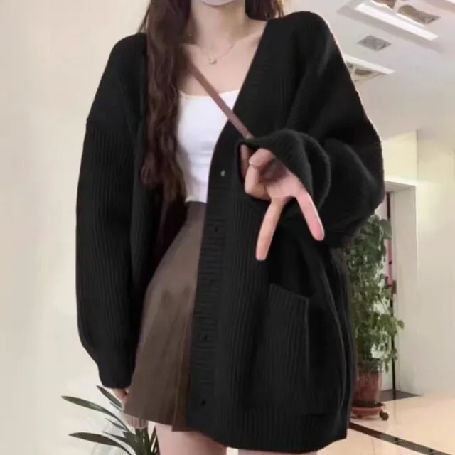 【D.studio】韓版慵懶復古長版外套(針織外套毛衣針織上衣長版外套女裝衣服上衣保暖外套 保暖上衣 J288)