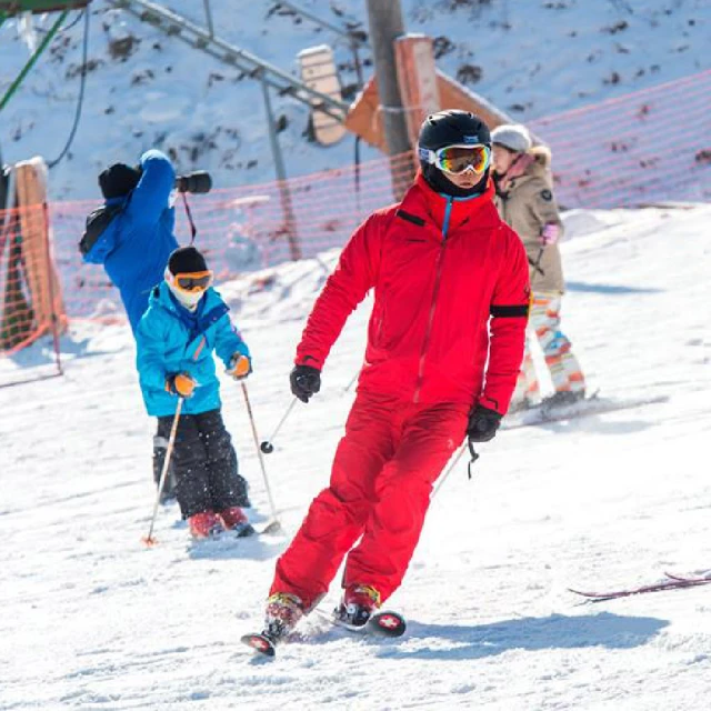 12-2月冬季賞雪↘ 超極易起愛滑雪~伊甸園、海岸列車、龍蝦長腳蟹美食五日~易斯達(不進人蔘、護肝、土產)