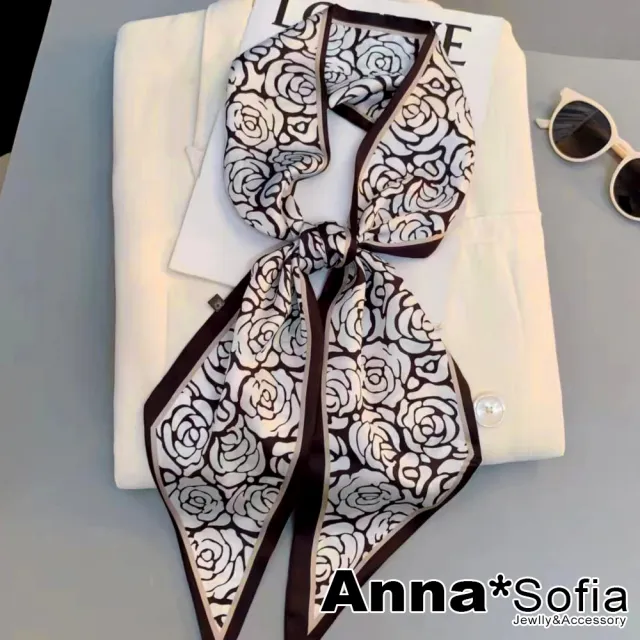 【AnnaSofia】仿絲領巾絲巾圍巾-茶花墨印斜角 窄版緞面 現貨(黑系)