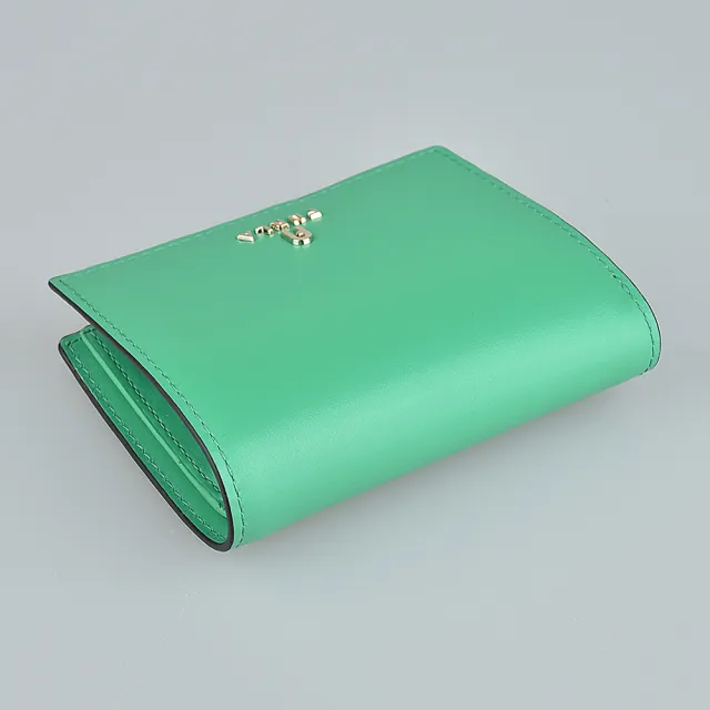 【FURLA 芙拉】FURLA CAMELIA字母LOGO釦式4卡小牛皮對折短夾(若竹綠)